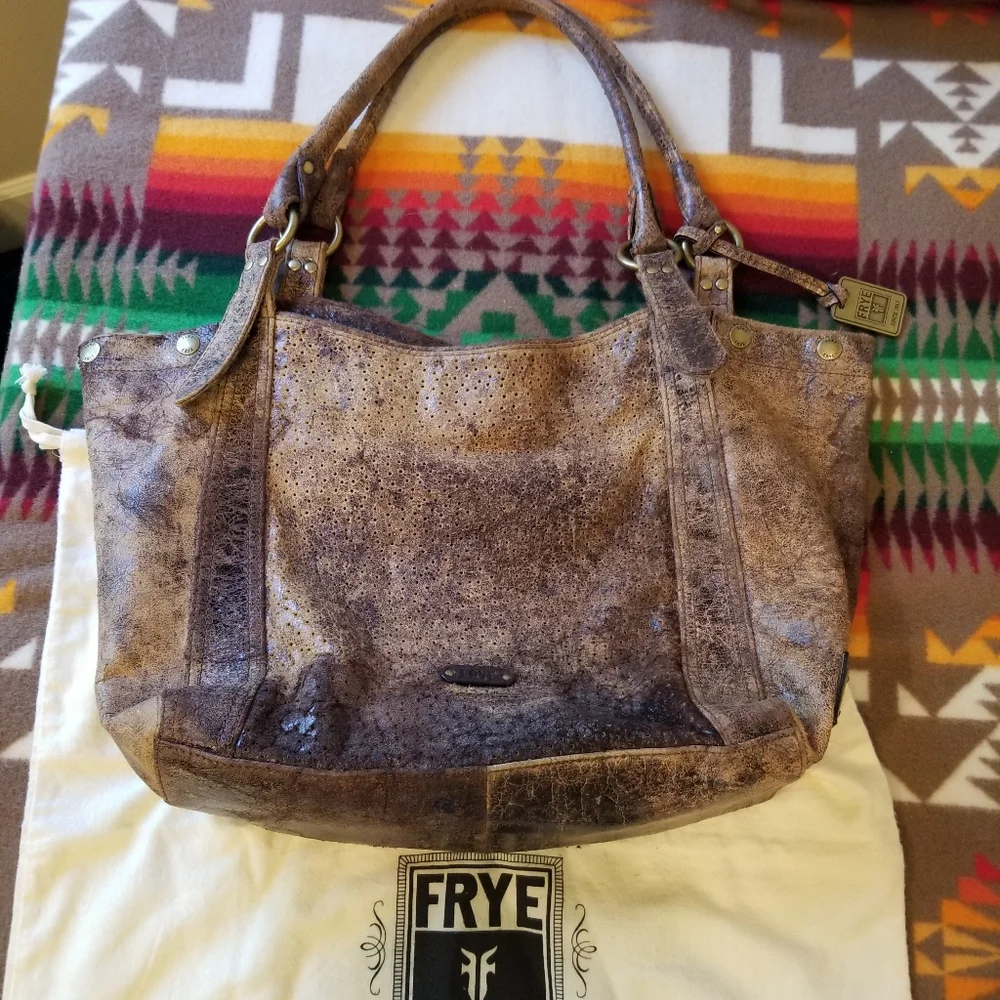 Frye Deborah Studded Star Distressed Handbag - Picture 4 of 16